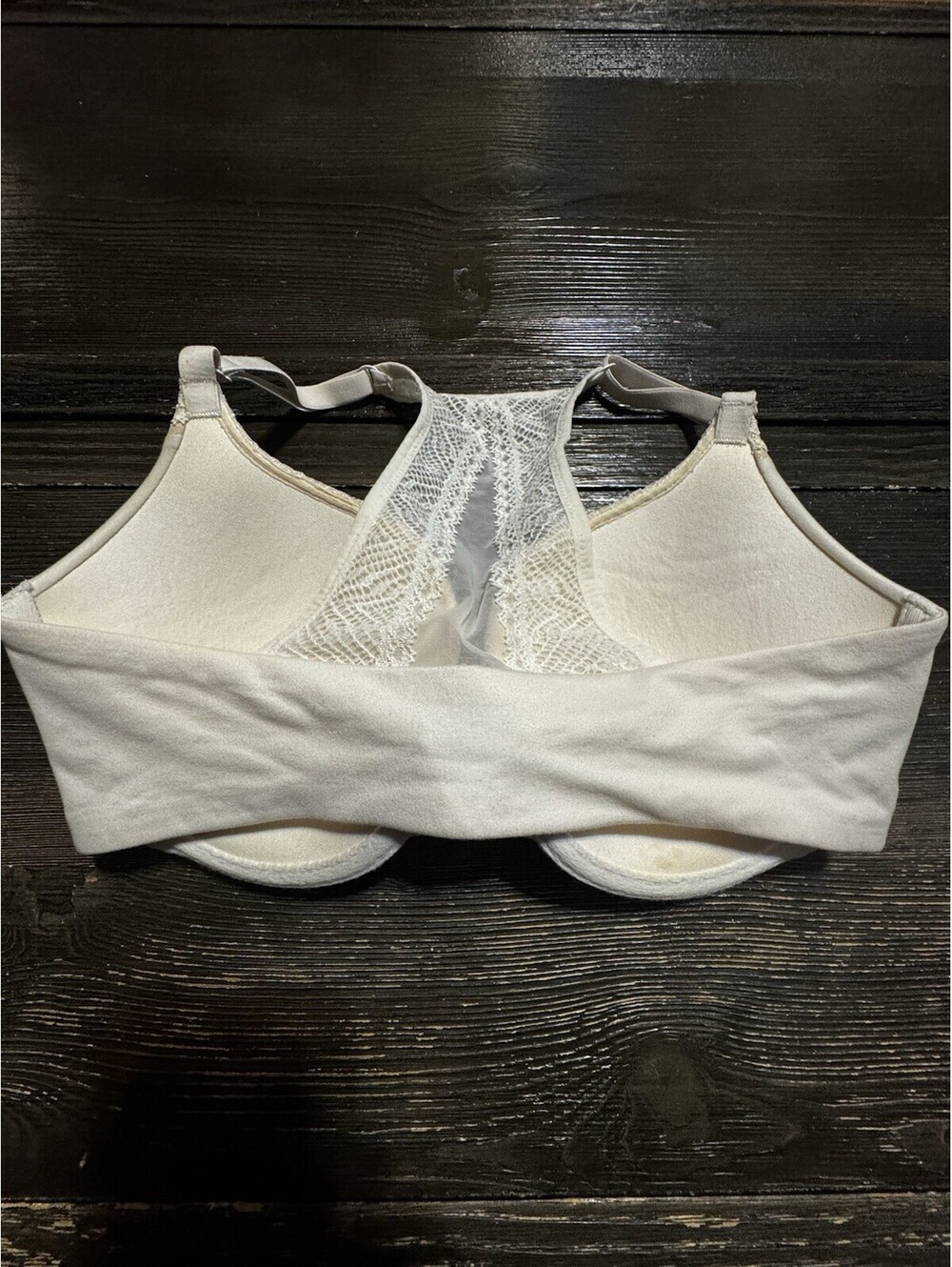 Victoria’s Secret Body By Victoria Bra 32DD Ivory Lace Racerback Front Close